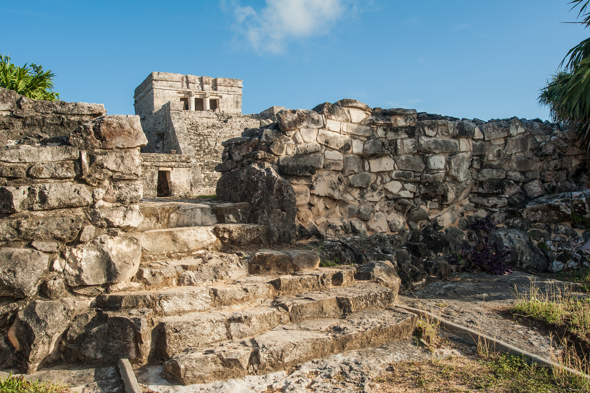 ancient mayan ruins at tulum