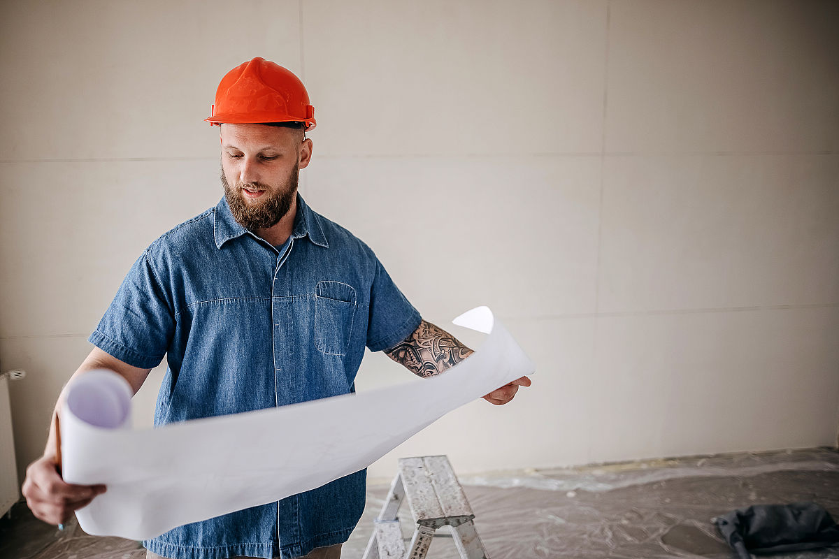 一名城管写一篇5000字左右的年度总结报告尽量详细