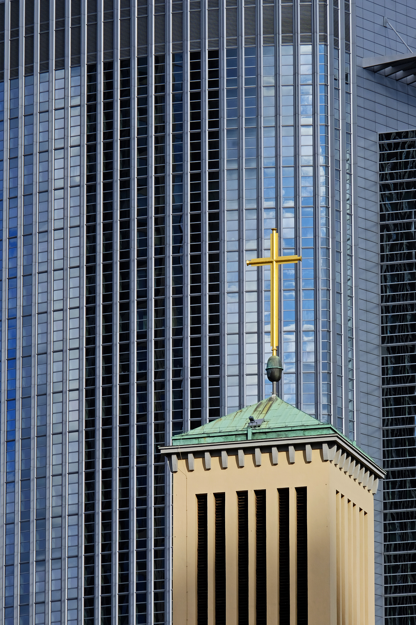 二十世纪九十年代、二十一世纪、世纪之交、邓小平1992年南巡、不管白猫黑猫抓到老鼠就是好猫。改革开放、资本主义的、社会主义的、香港特别行政区、浦东、黄埔江、海南博鳌论坛、北京奥运会、中国共产党、中共中央十一届三中全会、二十大中国共产党第二十次全国代表大会、国内生产总值、年平均收入、脱贫、扶贫、第四次工业革命、世界经济论坛、数字革命、人工智能、基因编辑、增强现实、机器人、3D打印、2008年经济危机