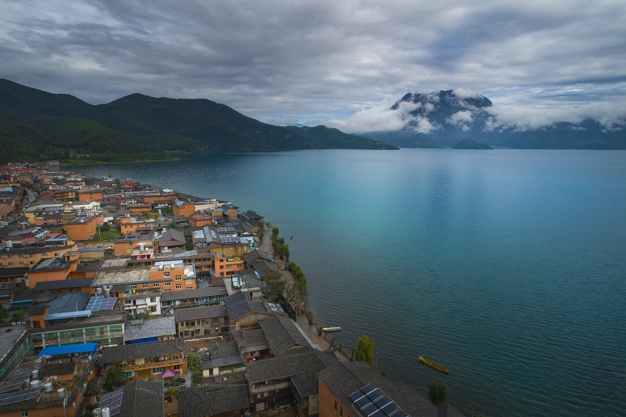 云南泸沽湖 旅游住宿方便吗