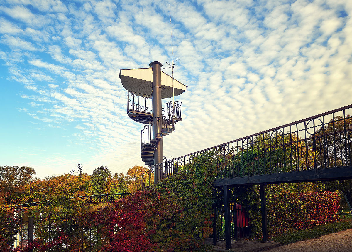 凤阳古城墙遗址公园荷花池安装路灯建议