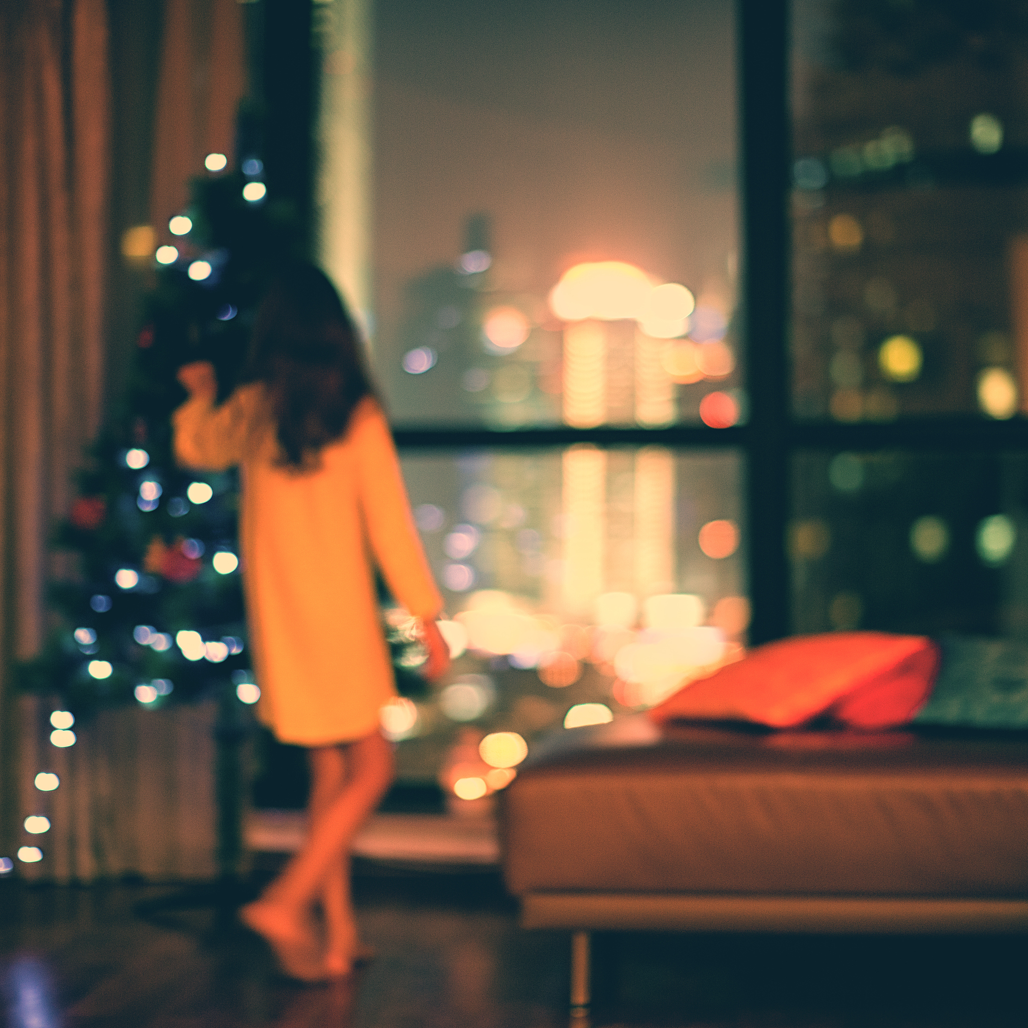 根据以下内容写出一篇3000字的短视频原创文案：夜深人静为谁写一首诗？