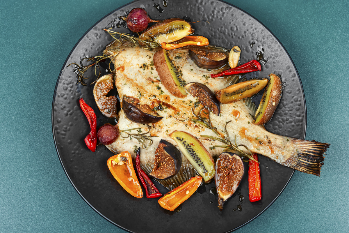 以 意大利文化的艺术与美食为题写一篇1200字文章