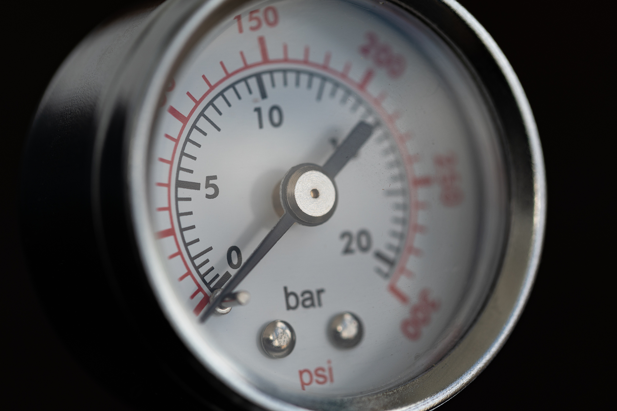 round device for pressure measurement. dial gauge. pressure gaug