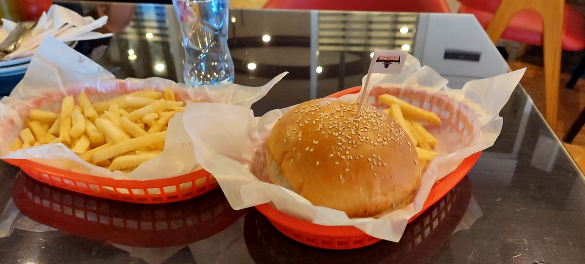 写出大多数人对肯德基的看法