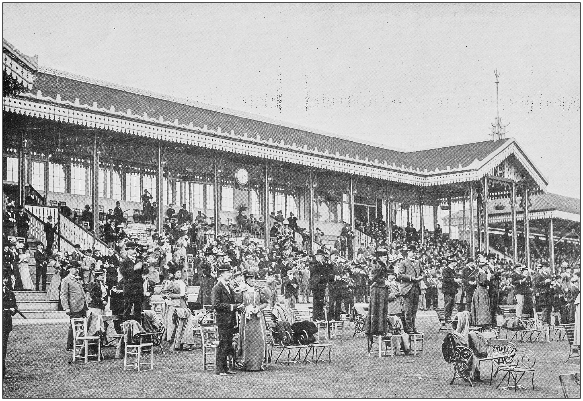 清朝兴衰史：从康乾盛世到晚清危机的历史轨迹