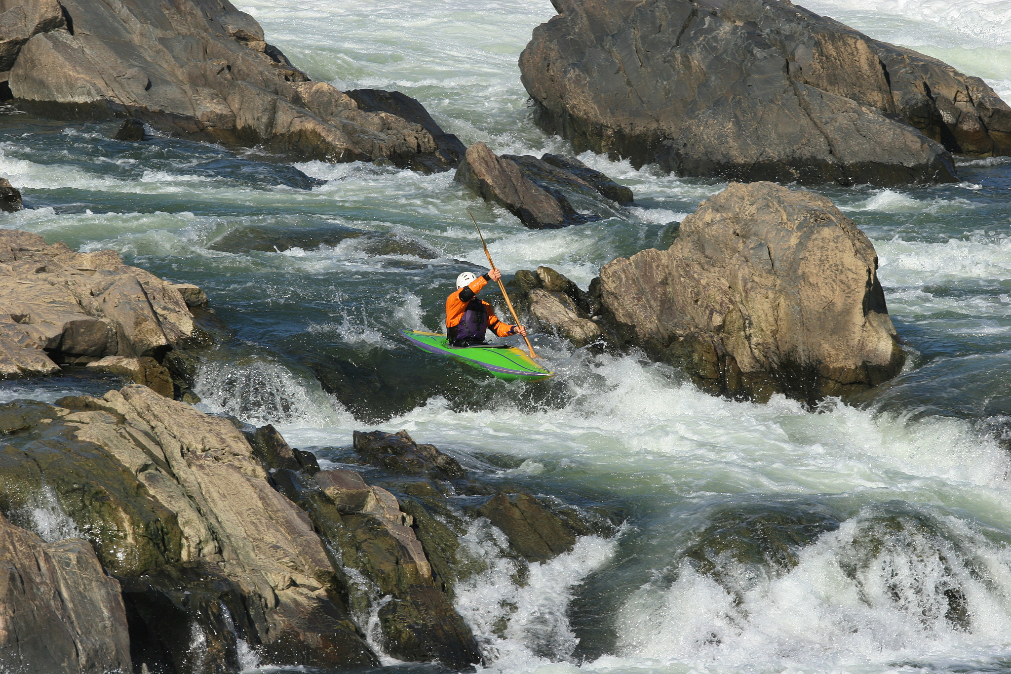 水流和地形对划船的判断安全