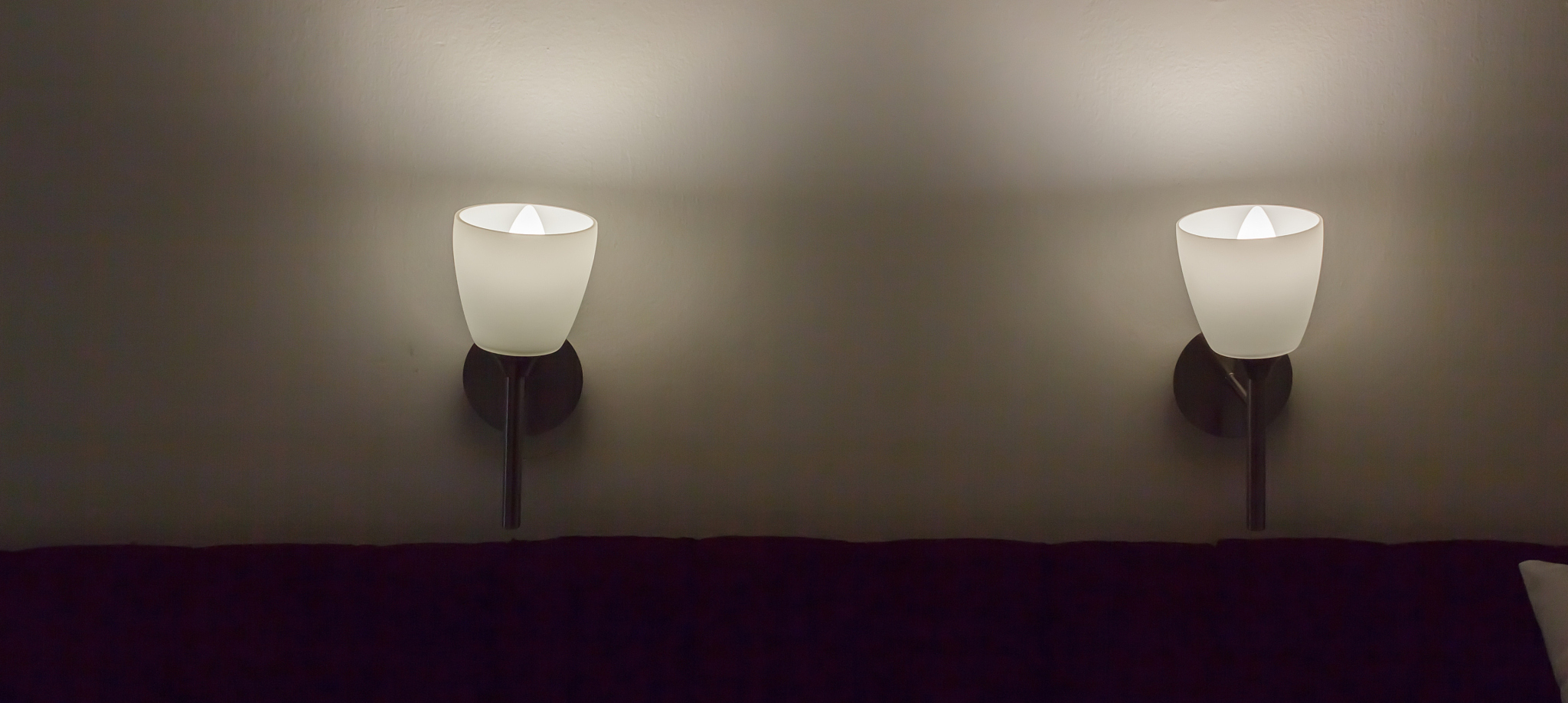 灯的历史与作用：从火把到 LED，照亮文明的演进