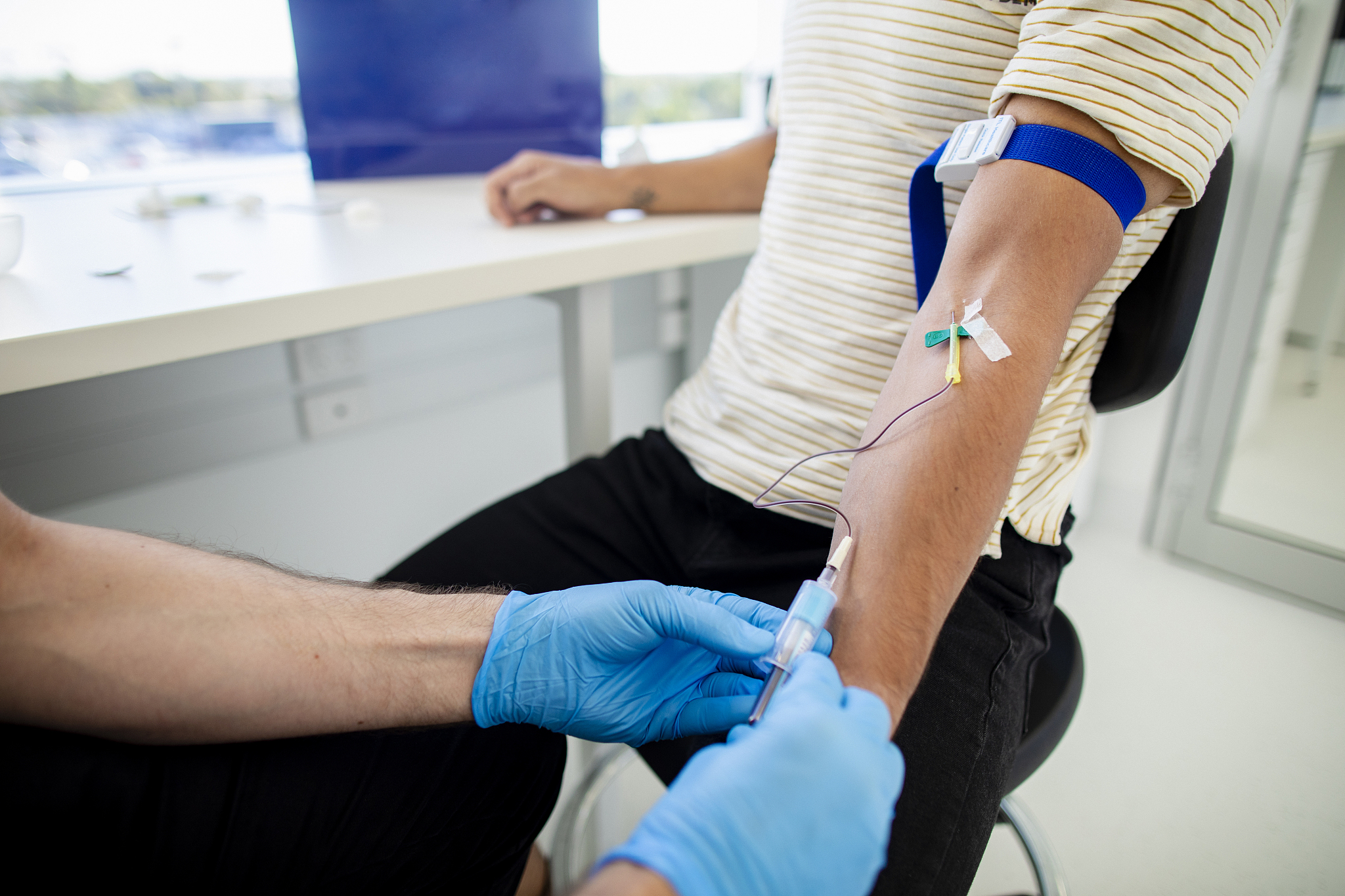 男生适合读轻轨专业吗？2021年轻工专业就业前景分析