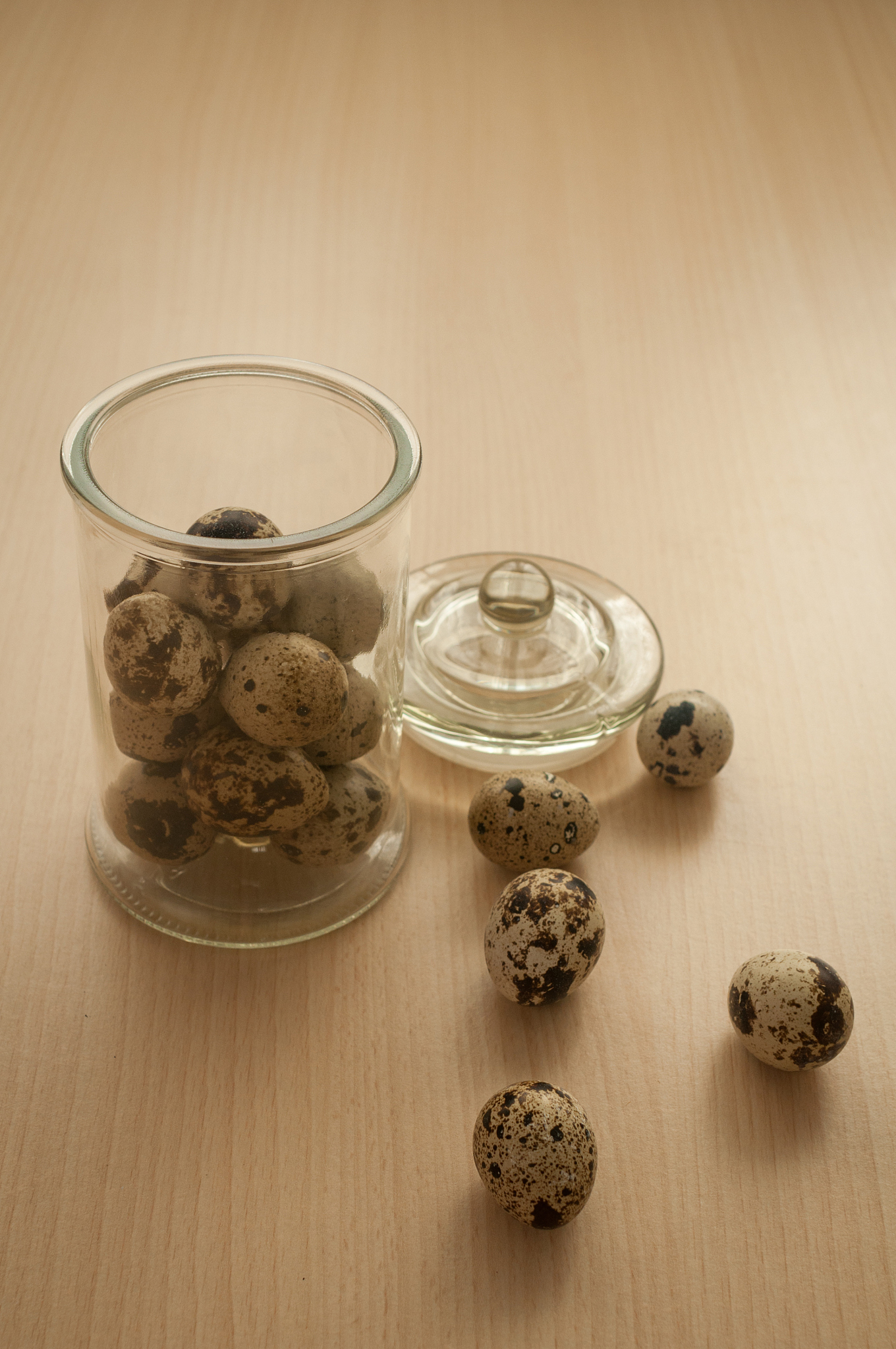fresh quail eggs