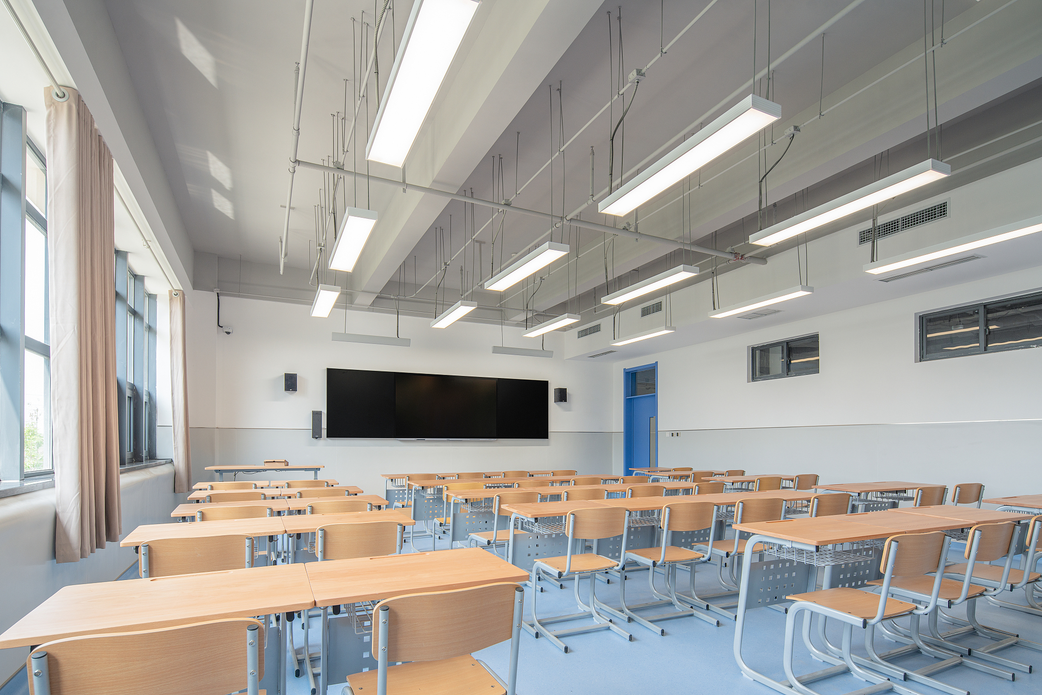 广东工程职业技术学院教学环境及专业设置如何？