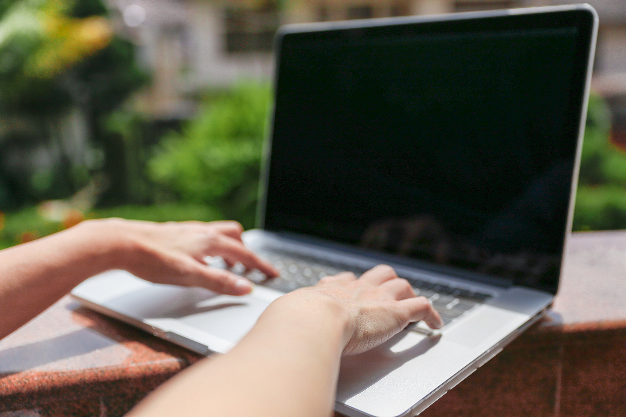 成都2021年中专女生学什么专业好