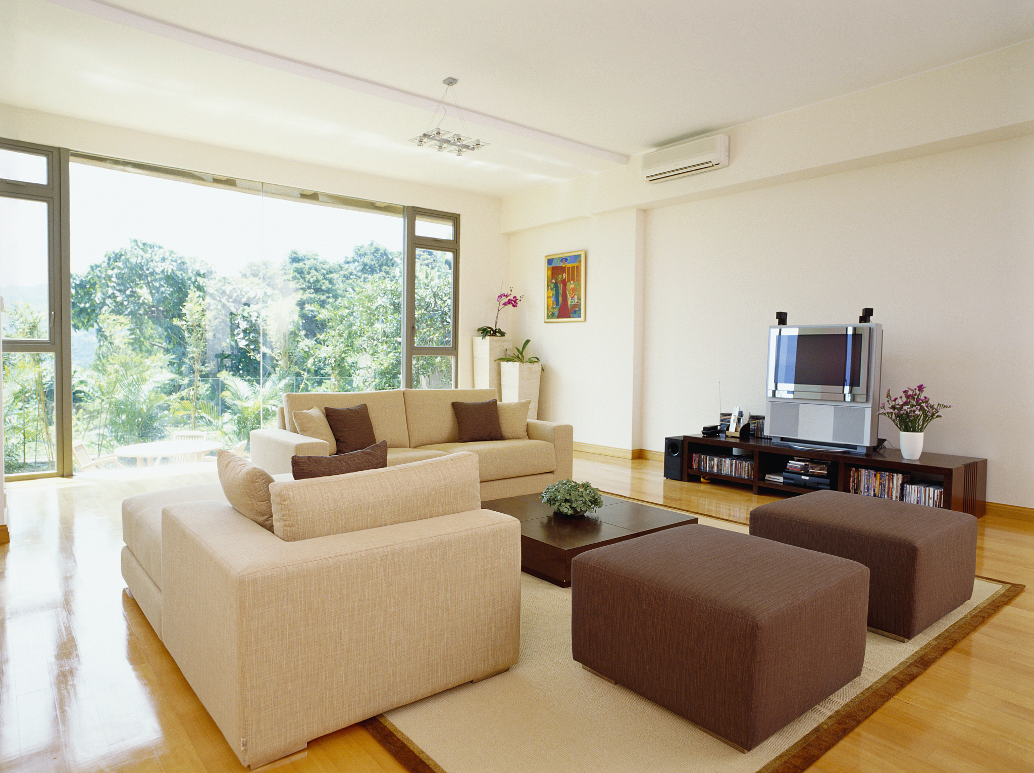 What is the place where people spend most of their time in their homeIeklts