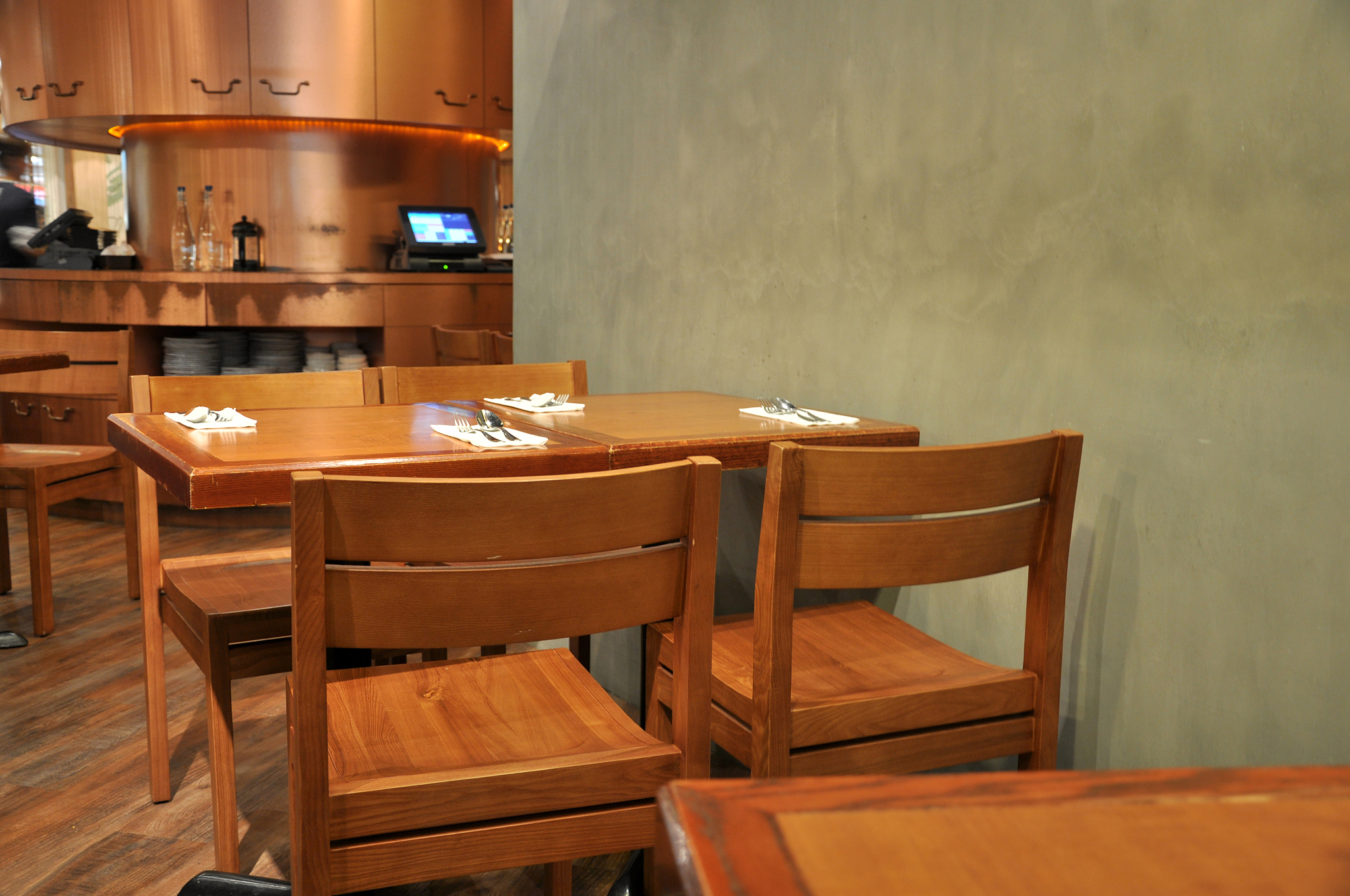 restaurant / cafe