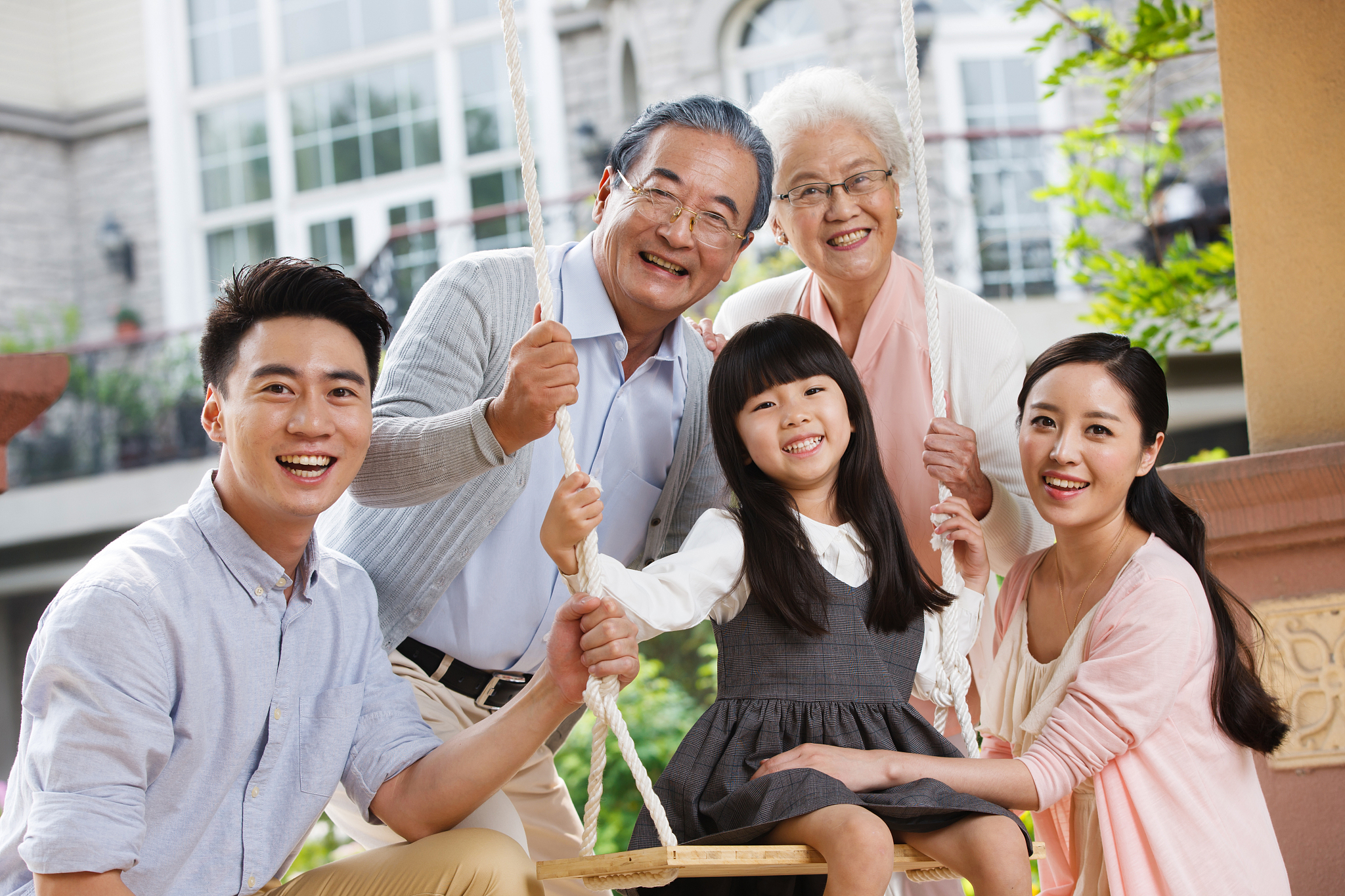 祖孙三代生活变迁：从传统农村到现代都市