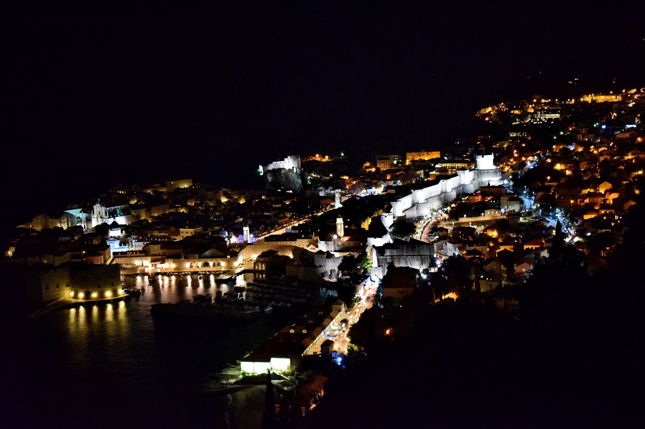 dubrovnik - at night