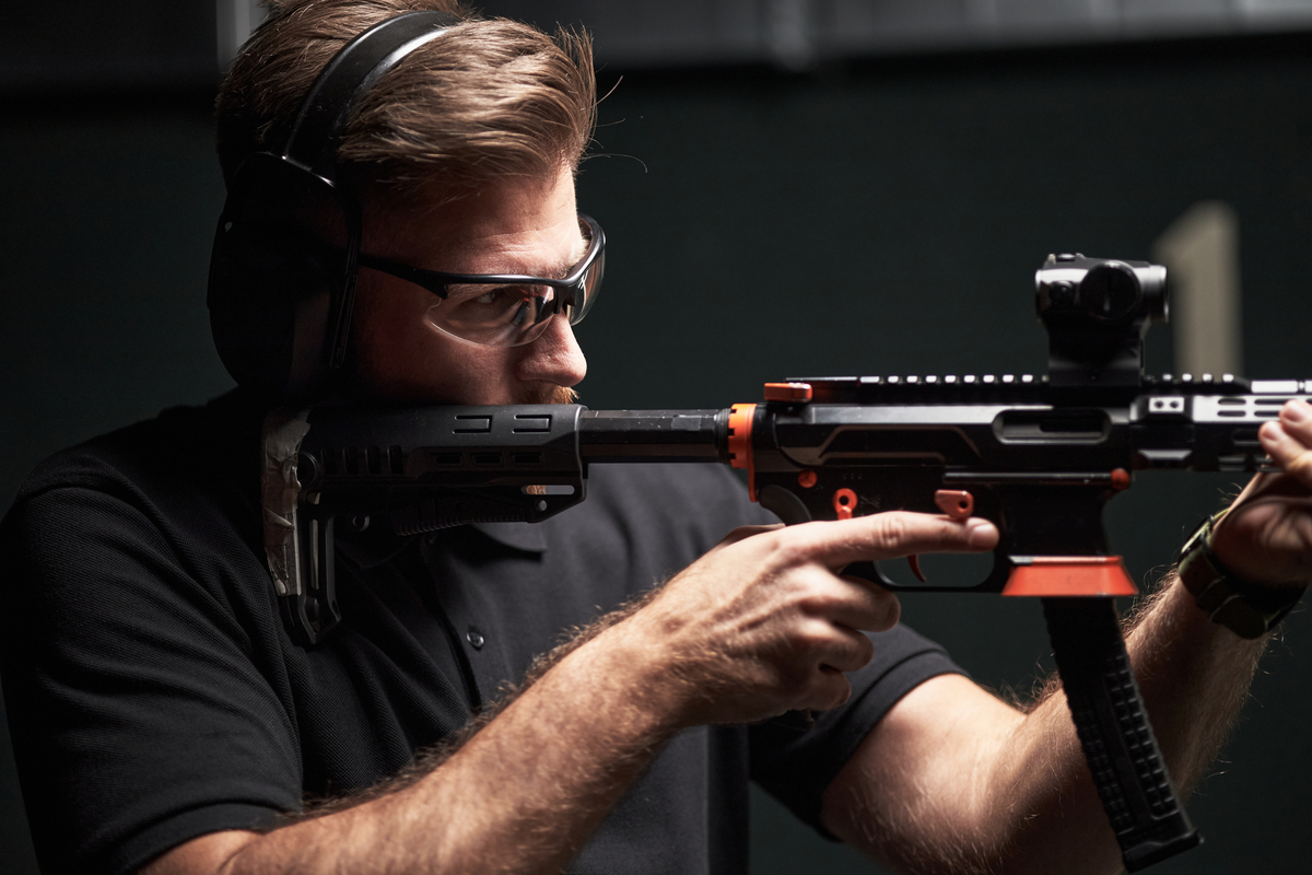 在kovaak中平滑跟枪该怎么做