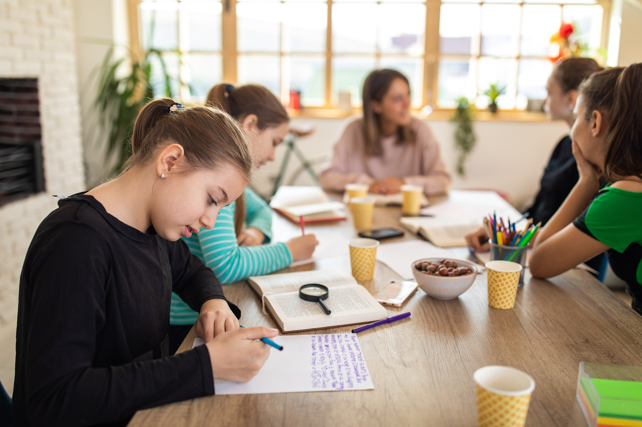 初中生学幼师难吗？ -  了解幼师技能和未来职业发展