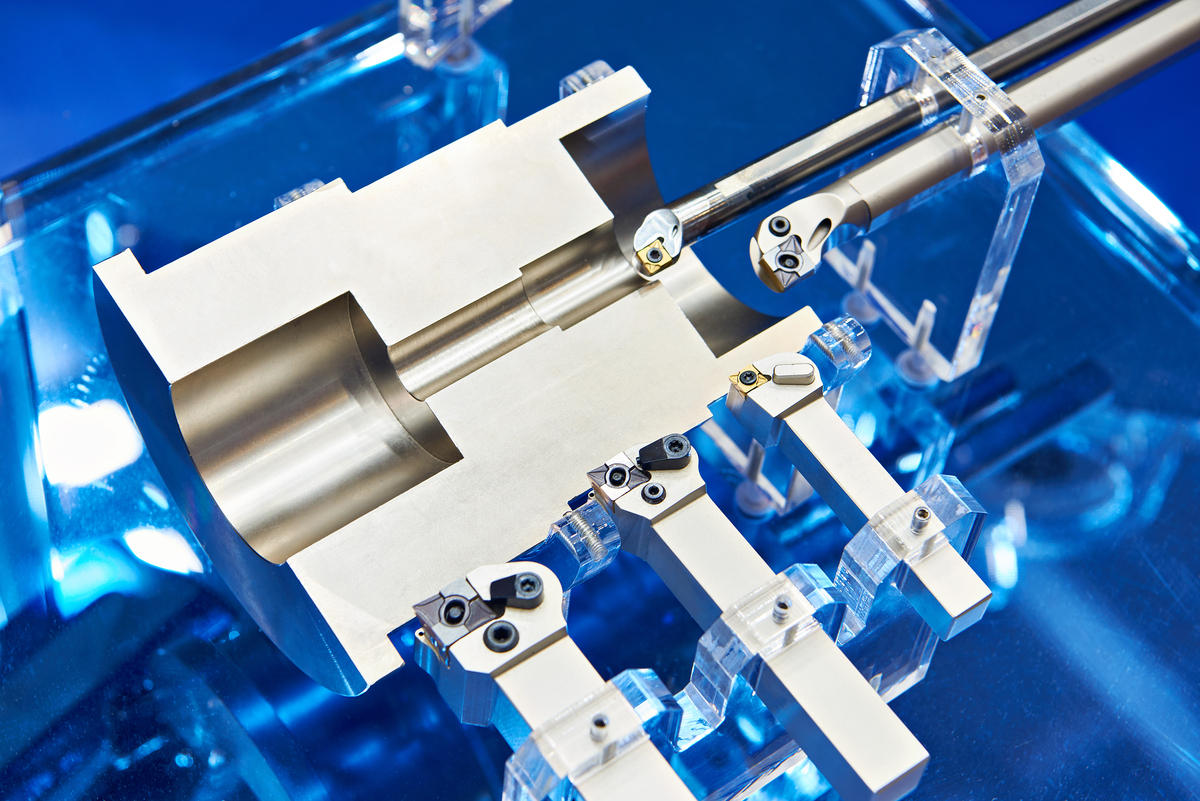 带链螺帽压铆机链条限位固定方法详解