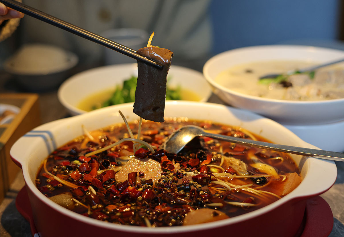 重庆饮食文化：探秘火辣背后的魅力