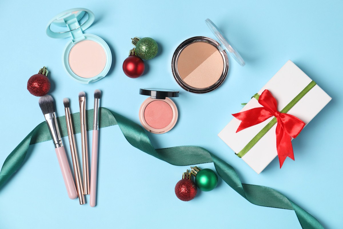 产品 化妆品收纳盒用英语写 放在亚马逊上的链接文案