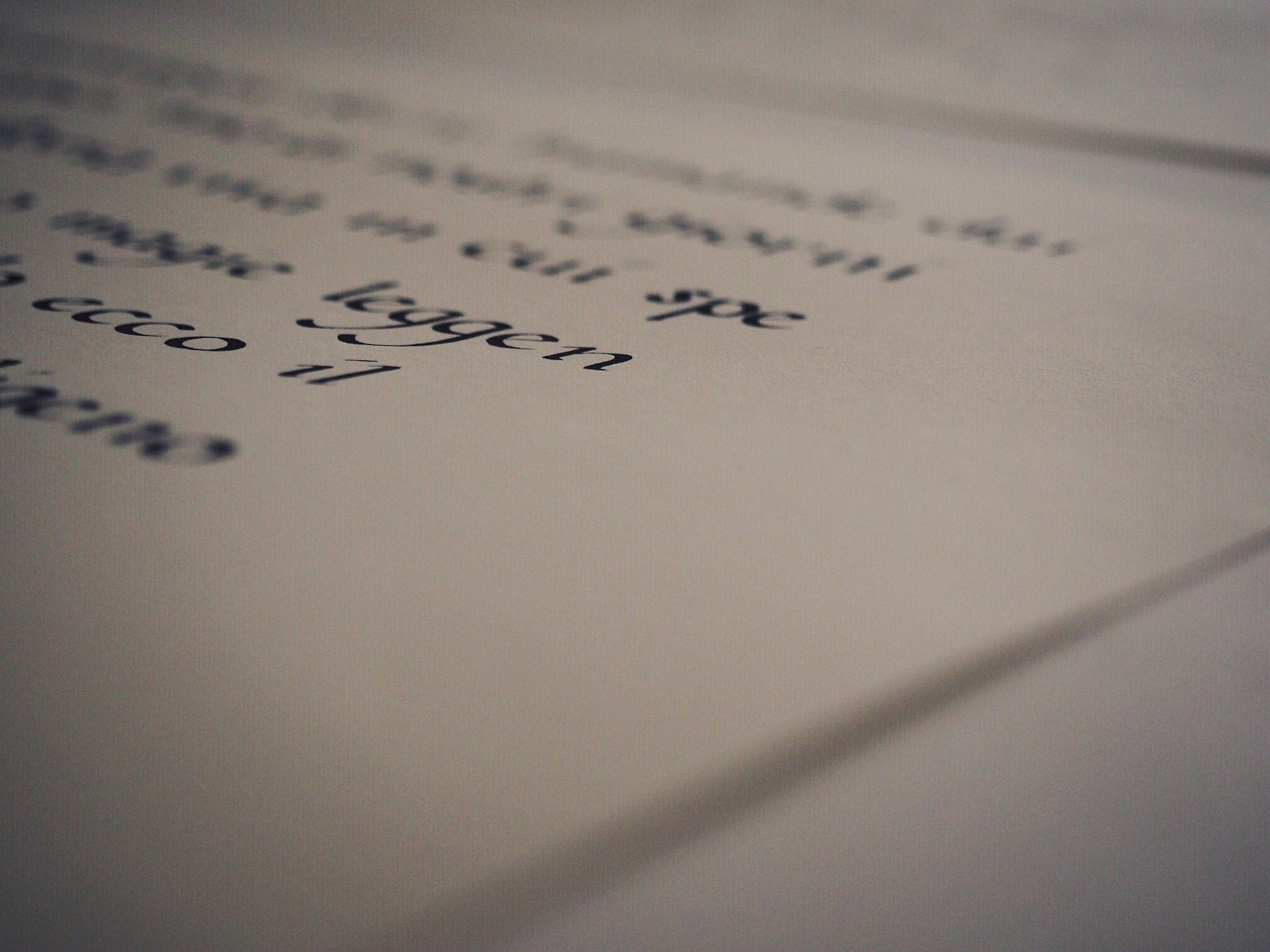 《观念的水位》 - 韩寒散文集 | 深度思考与人生感悟