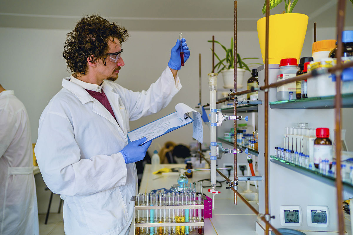 2020年重庆市药剂专业课程：学习药物合成、制剂和分析技术