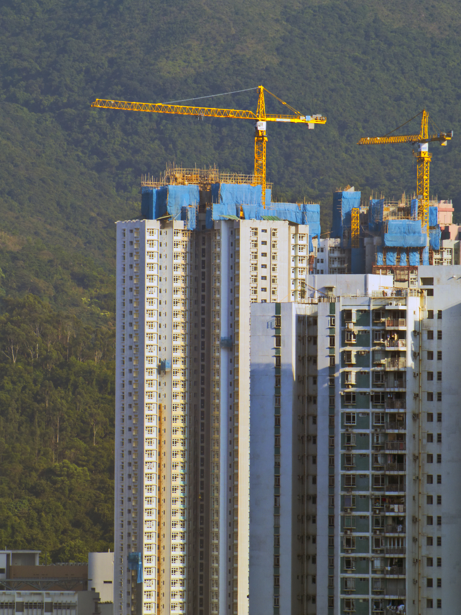 描述一篇包含土建项目的内容