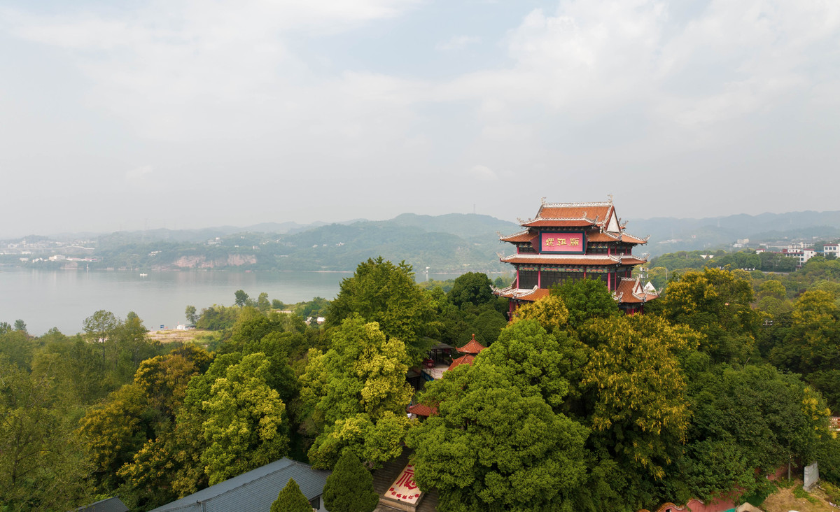 宜宾旅游攻略：探秘茶香古城，感受自然奇观