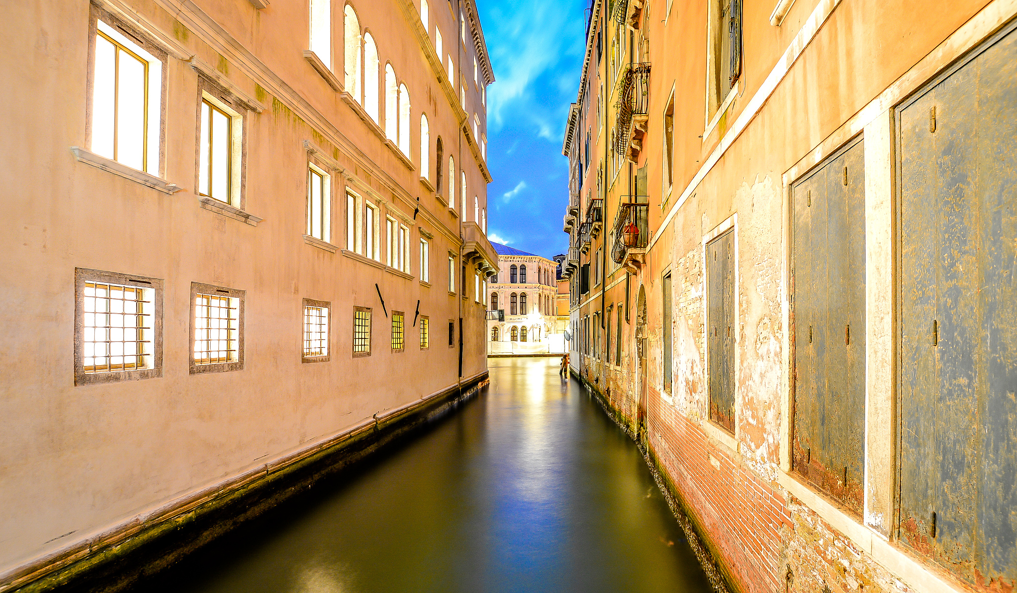 PHP获取数据库记录数量并计算额度总数