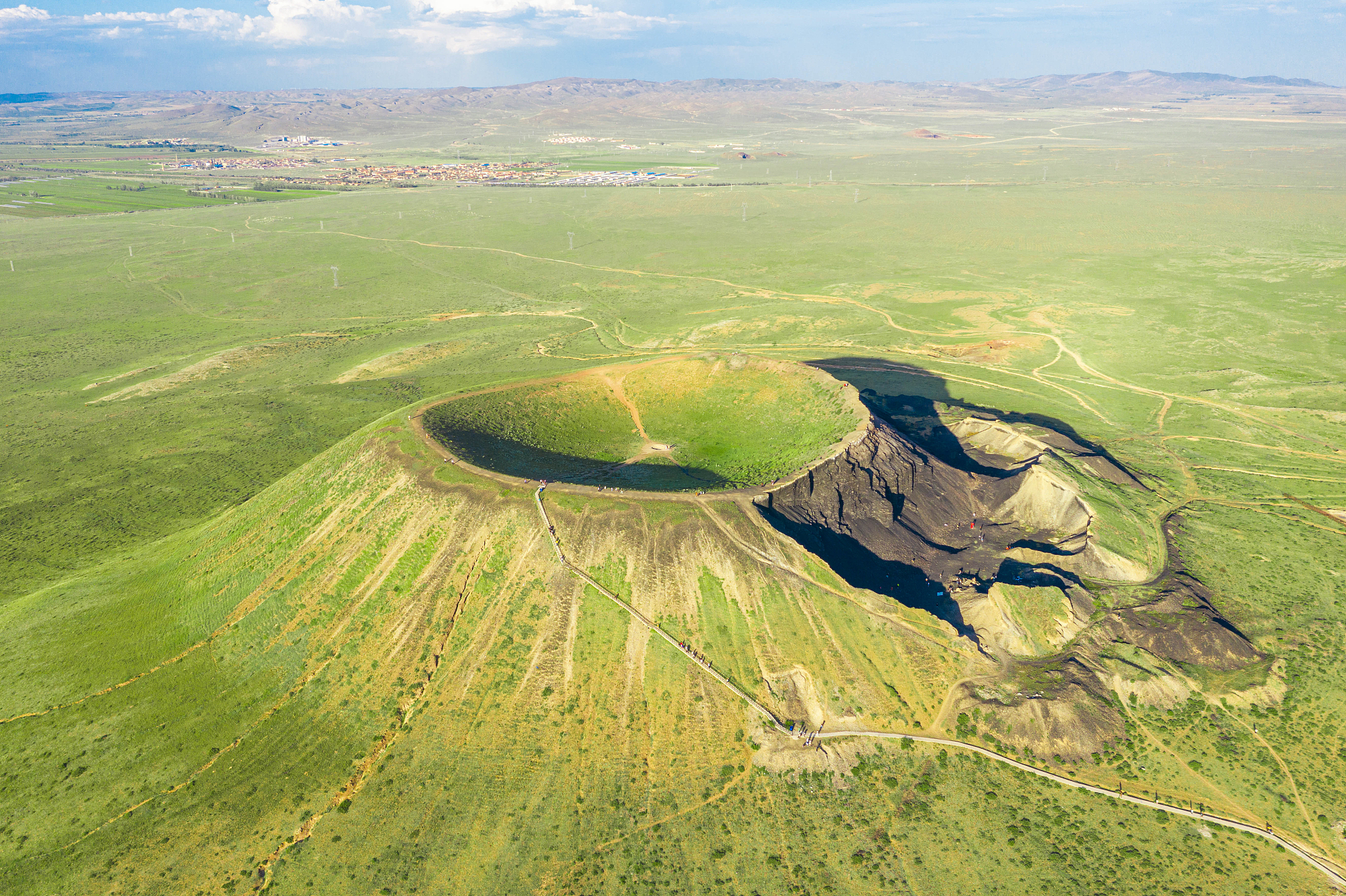 五大连池是怎么形成的？揭秘火山遗迹湖泊的诞生