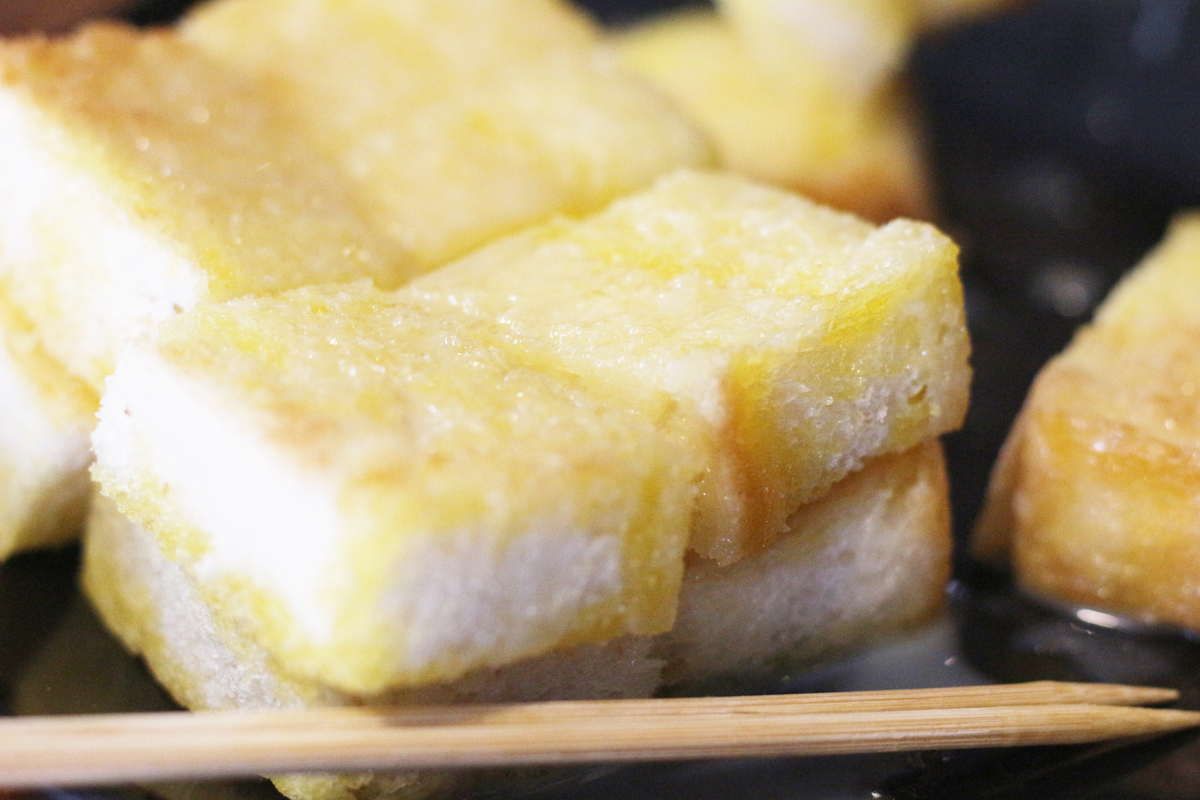 介绍一下博山糗糕也就是黄米糕要包含制作步骤、口感如果有历史有来的话就写上