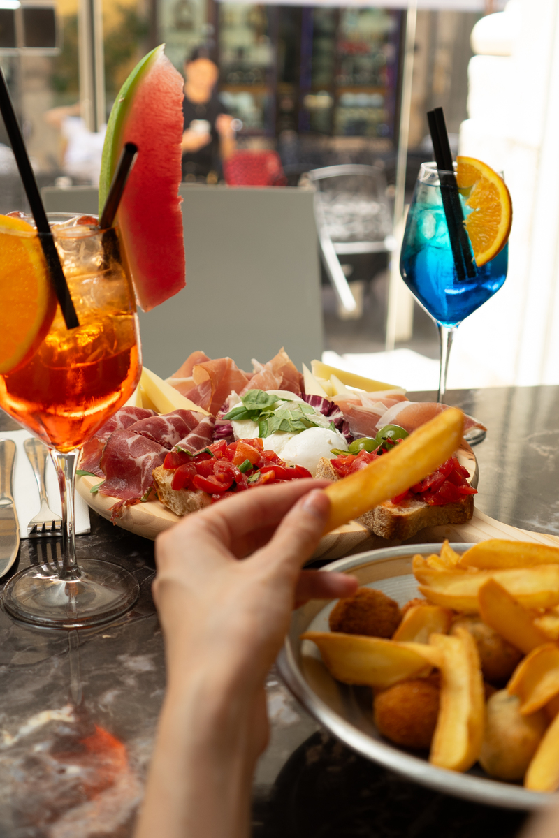 为一家餐厅写200字好评