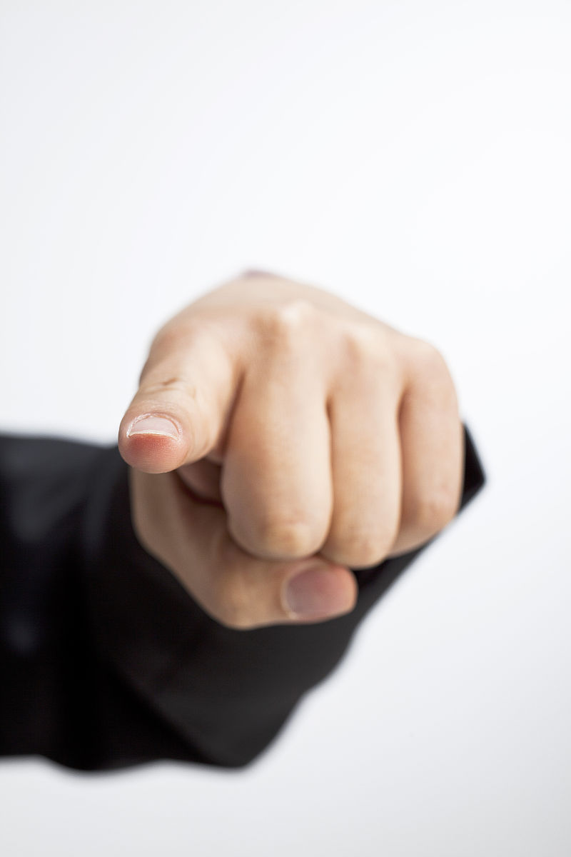 🖕🏼是什么意思