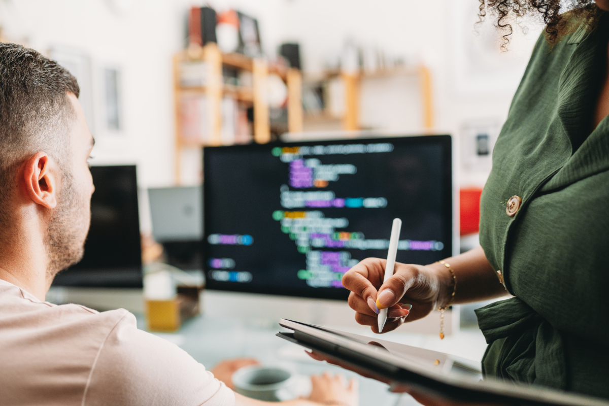 前端和人工智能实习生面试模拟：来自广西民族大学人工智能专业学生的案例