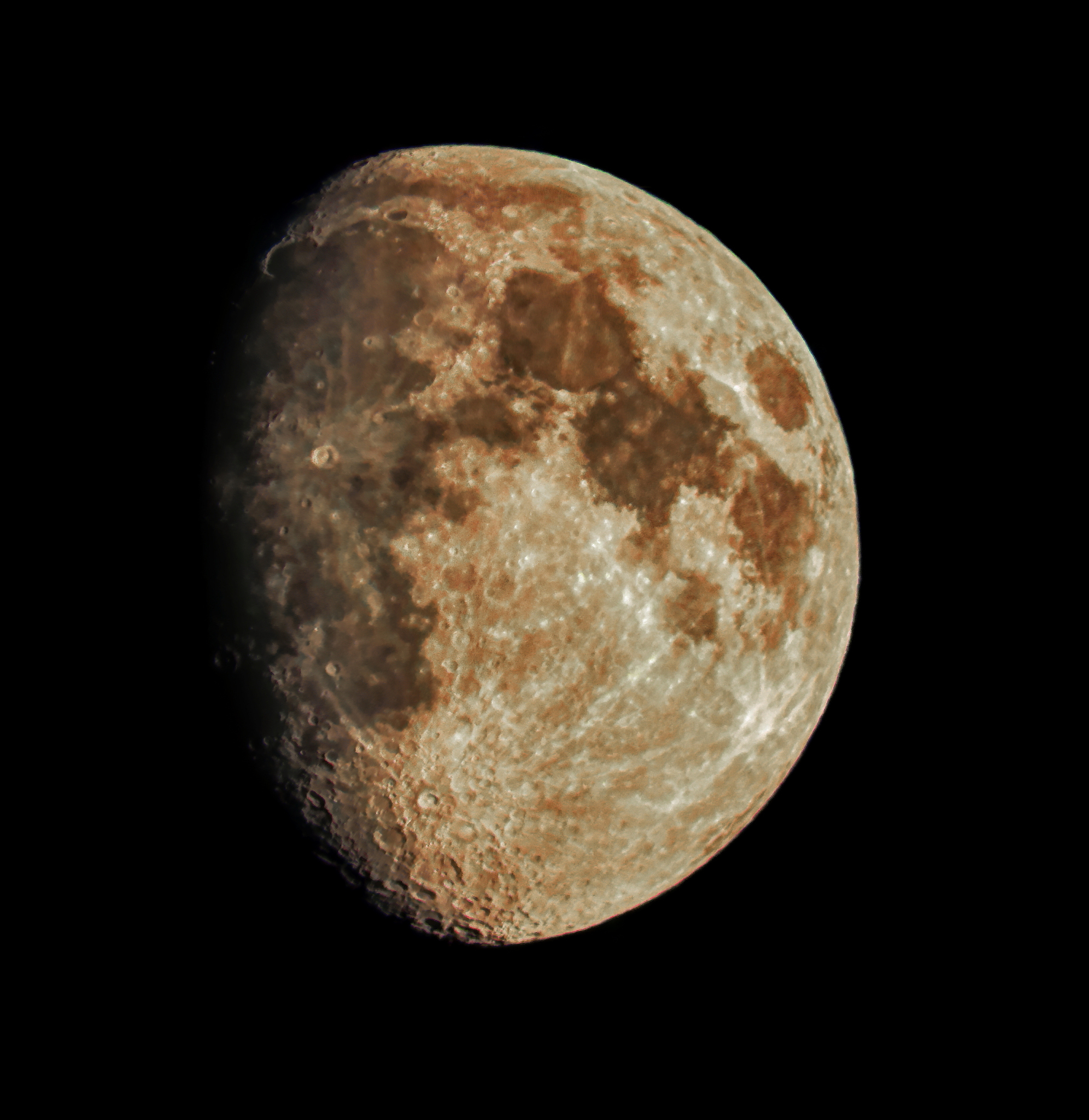 月球环形山形成原因：撞击事件是答案！