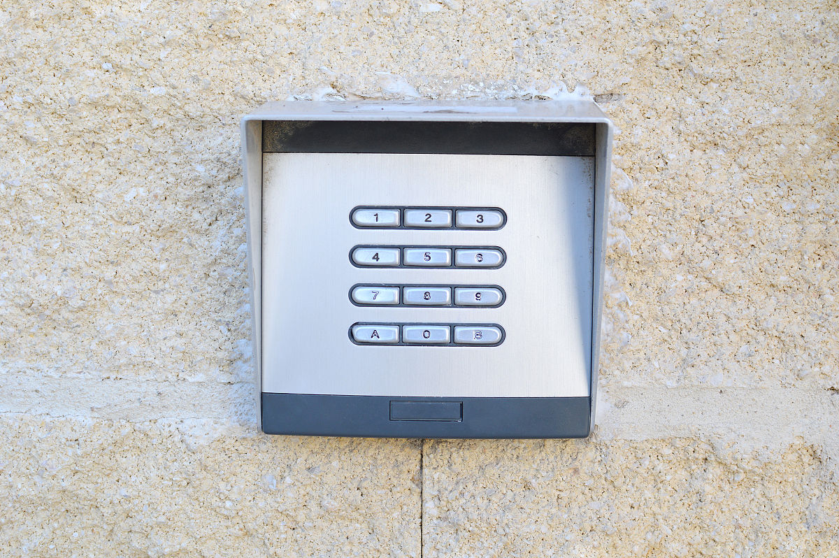 某医院有一、二、三、四号病室四间每室设有呼叫按钮同时在护士值班室对应地装有一、二、三、四号四个指示灯。现要求当一号病室按钮按下时无论其它病室的按钮是否按下只有一号灯亮。当一号病室按钮没有按下而二号病室按钮按下时无论三、四号病室按钮是否按下只有二号灯亮。当一、二号病室按钮没有按下而三号病室按钮按下时无论四号病室按钮是否按下只有三号灯亮。当一、二、三号病室按钮没有按下而四号病室按钮按下时四号灯才亮。帮