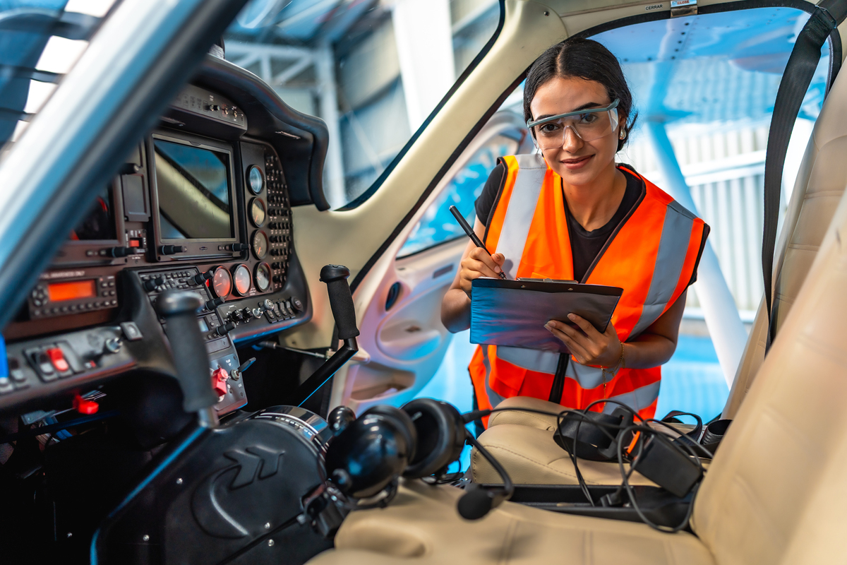 贵阳航空维修专业就业方向：前景广阔，多种选择