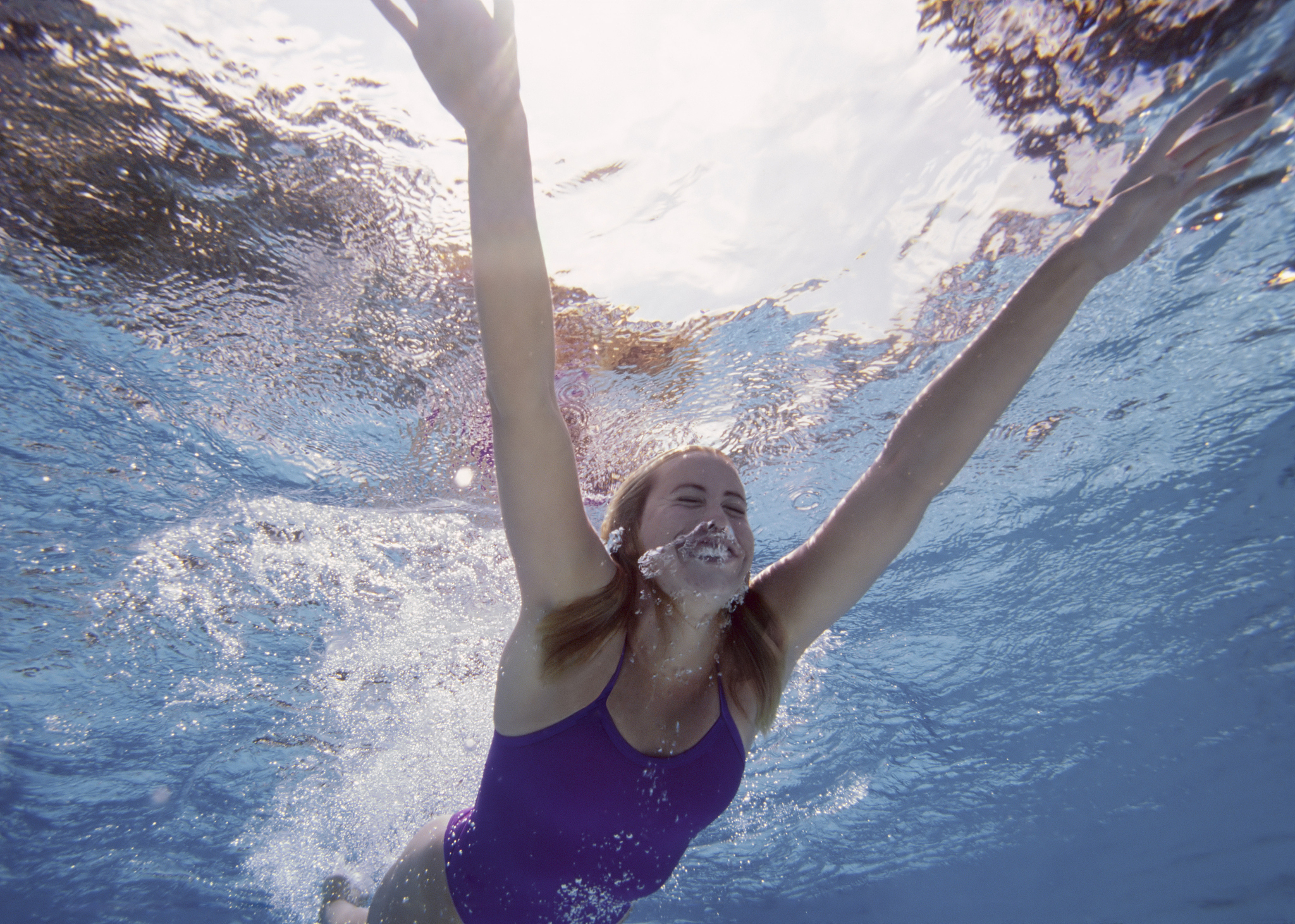 游玩水上项目后隔天感到脖子酸痛是怎么回事