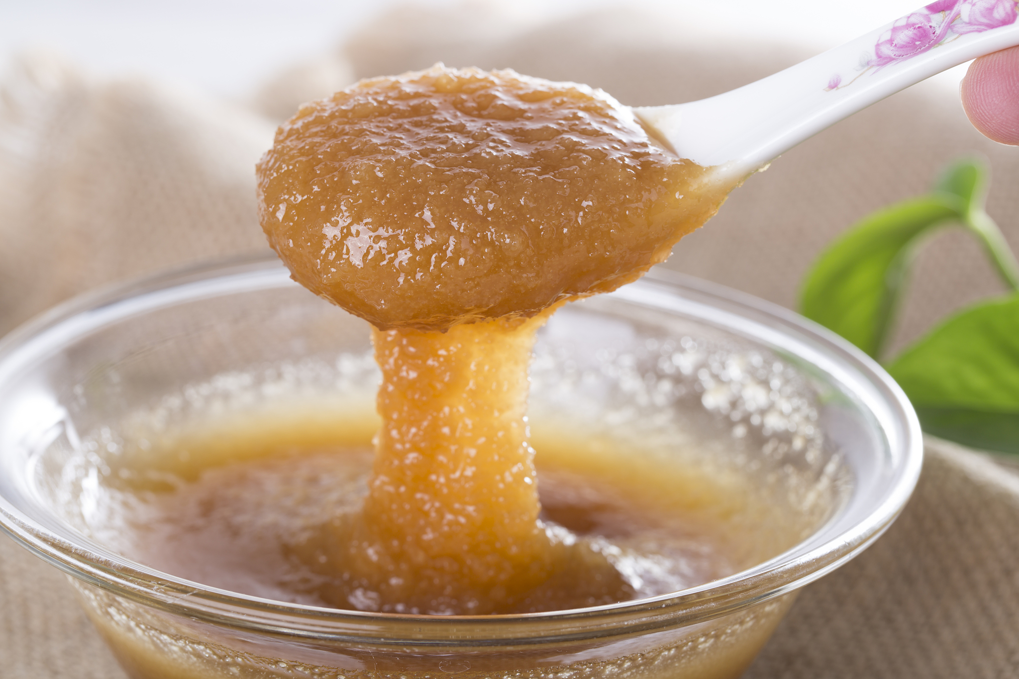 枇杷膏需要放水吗？这样喝更美味更健康！