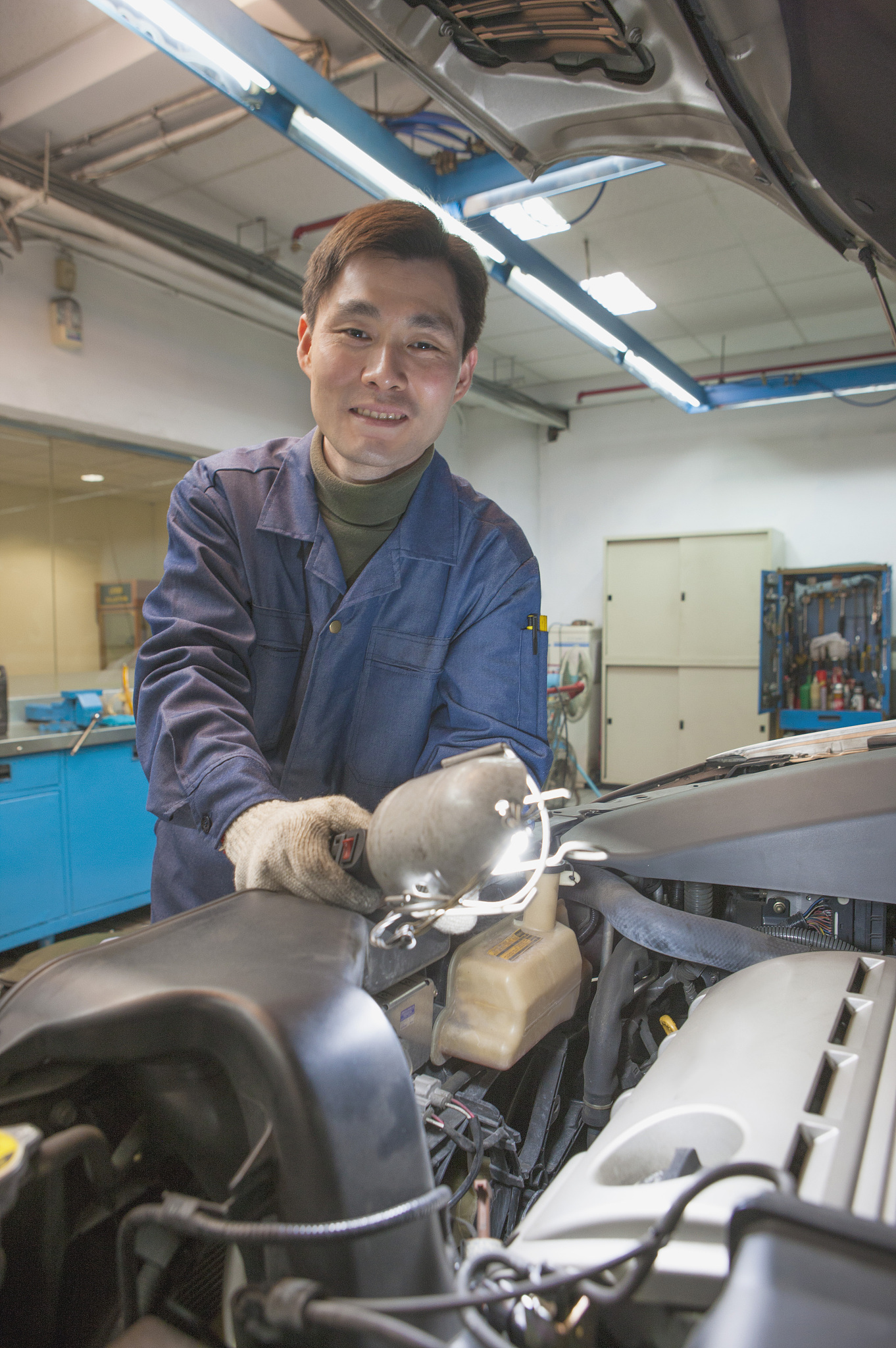 重庆市潼南恩威职业高级中学校汽车运用与维修专业就业前景分析