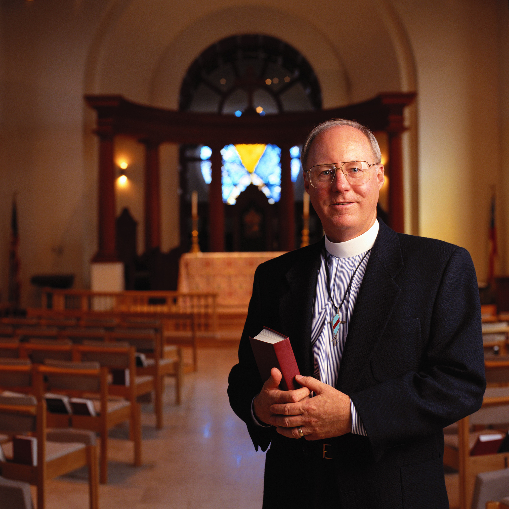 Professor Lu Linrong: Senior Researcher at Shanghai Institute of Innovative Immunotherapy