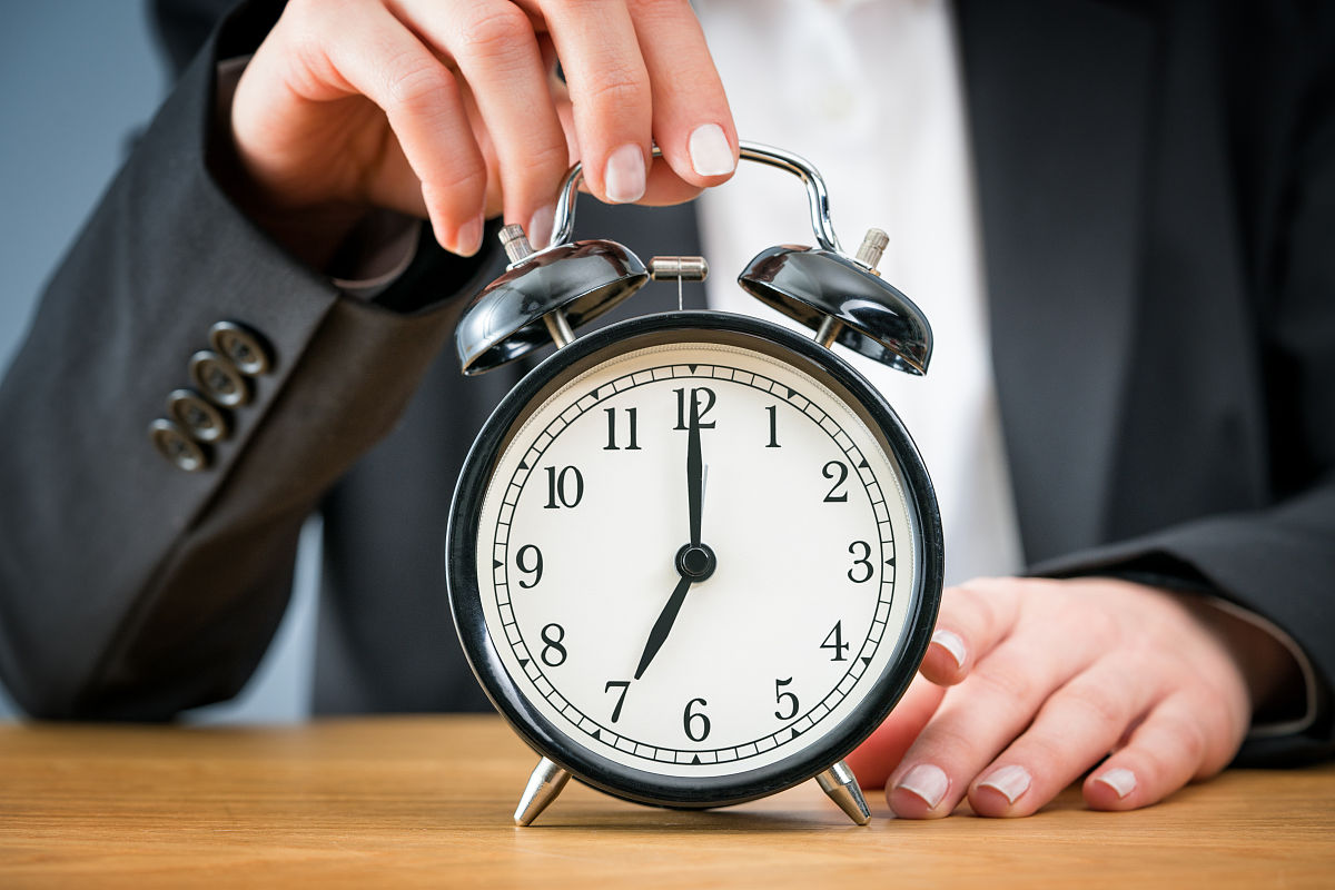 朋友有早八怎么安慰它