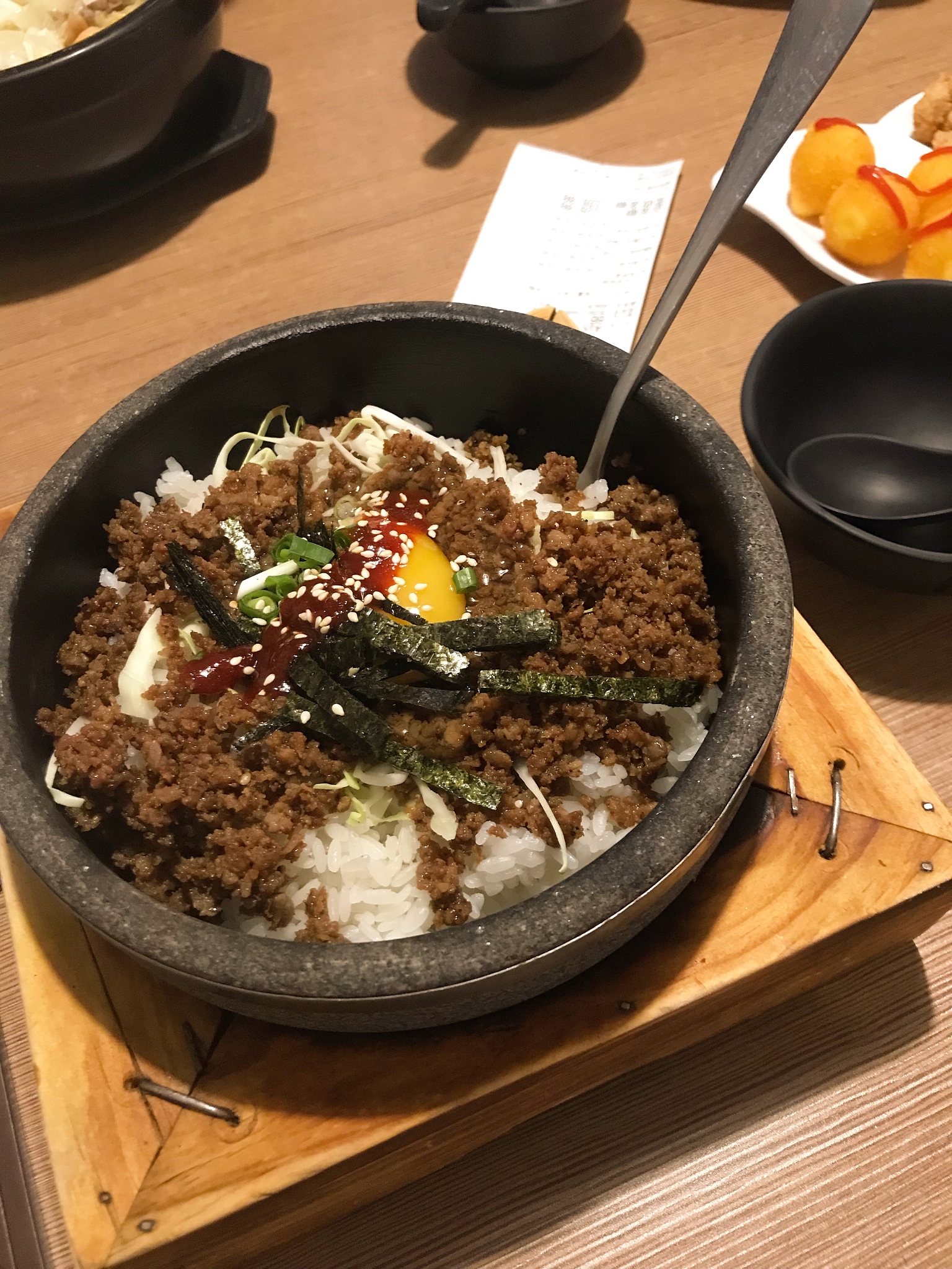 黑椒里脊煲仔饭做法