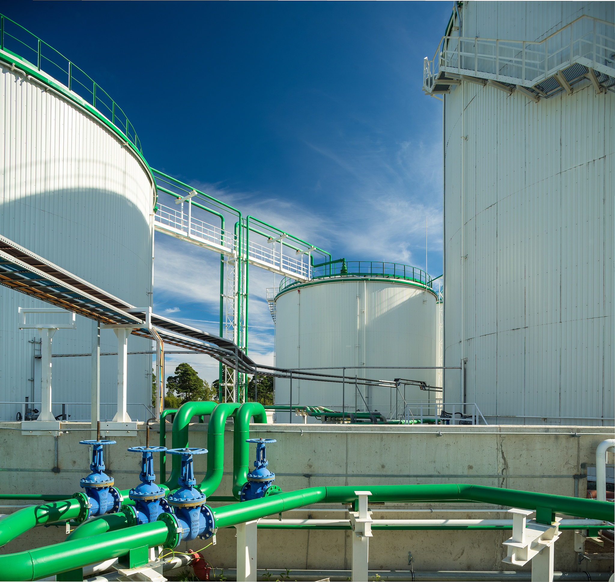 油田转油站：连接油田与炼油厂的桥梁