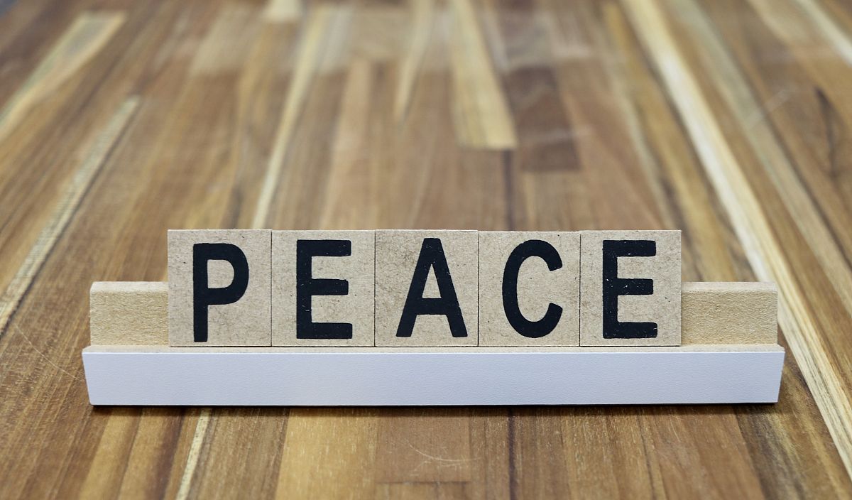 写一篇论文题目是新课改背景下物理教学中的心理教育的研究的毕业论文答辩文稿