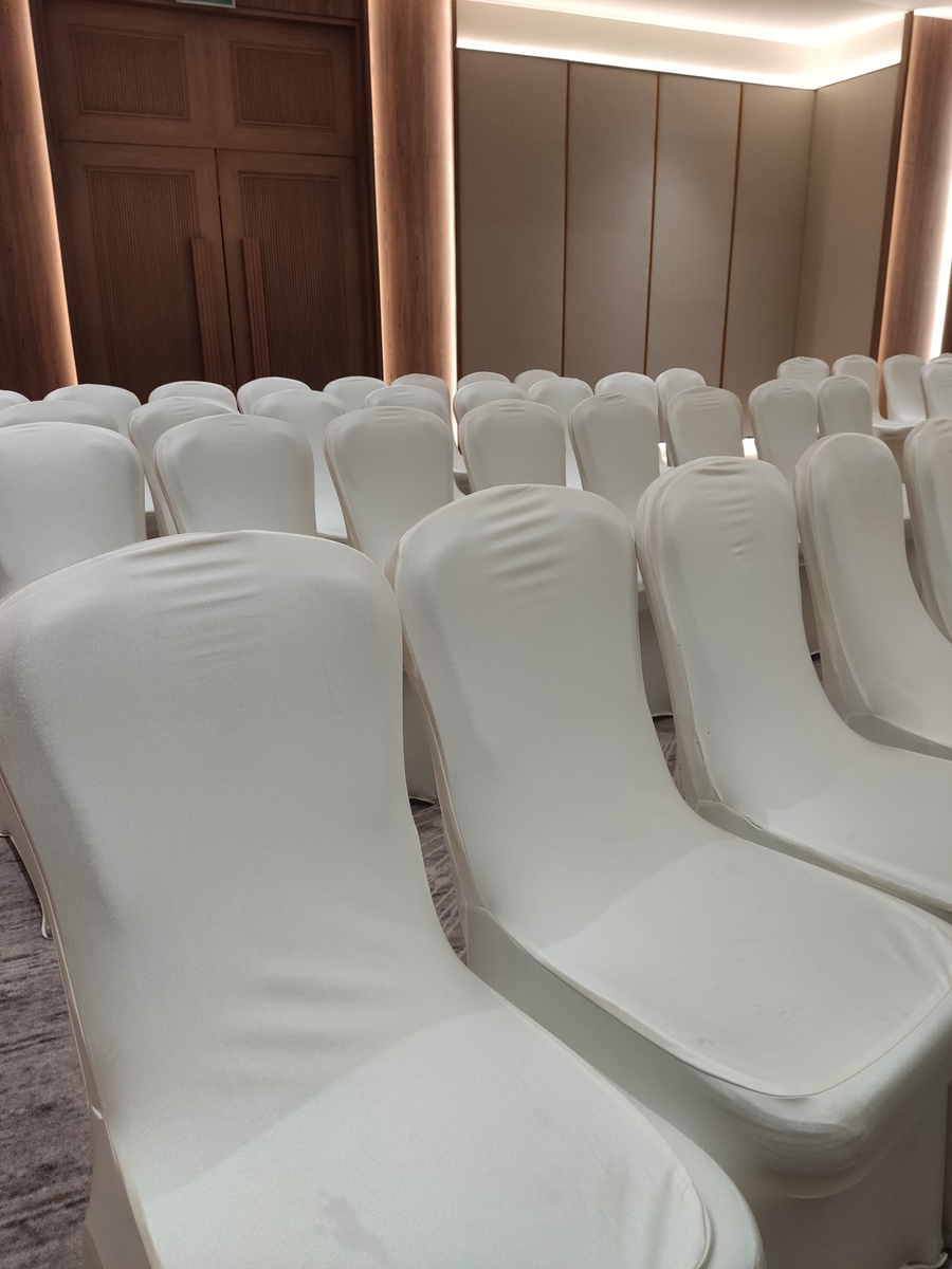 酒店绷带椅子的作用及特点 - 舒适与装饰的完美结合