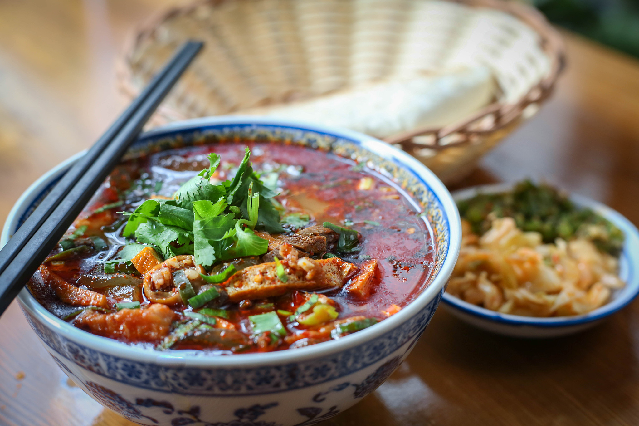 山西美食大全：刀削面、水盆羊肉、过油肉等必尝美味