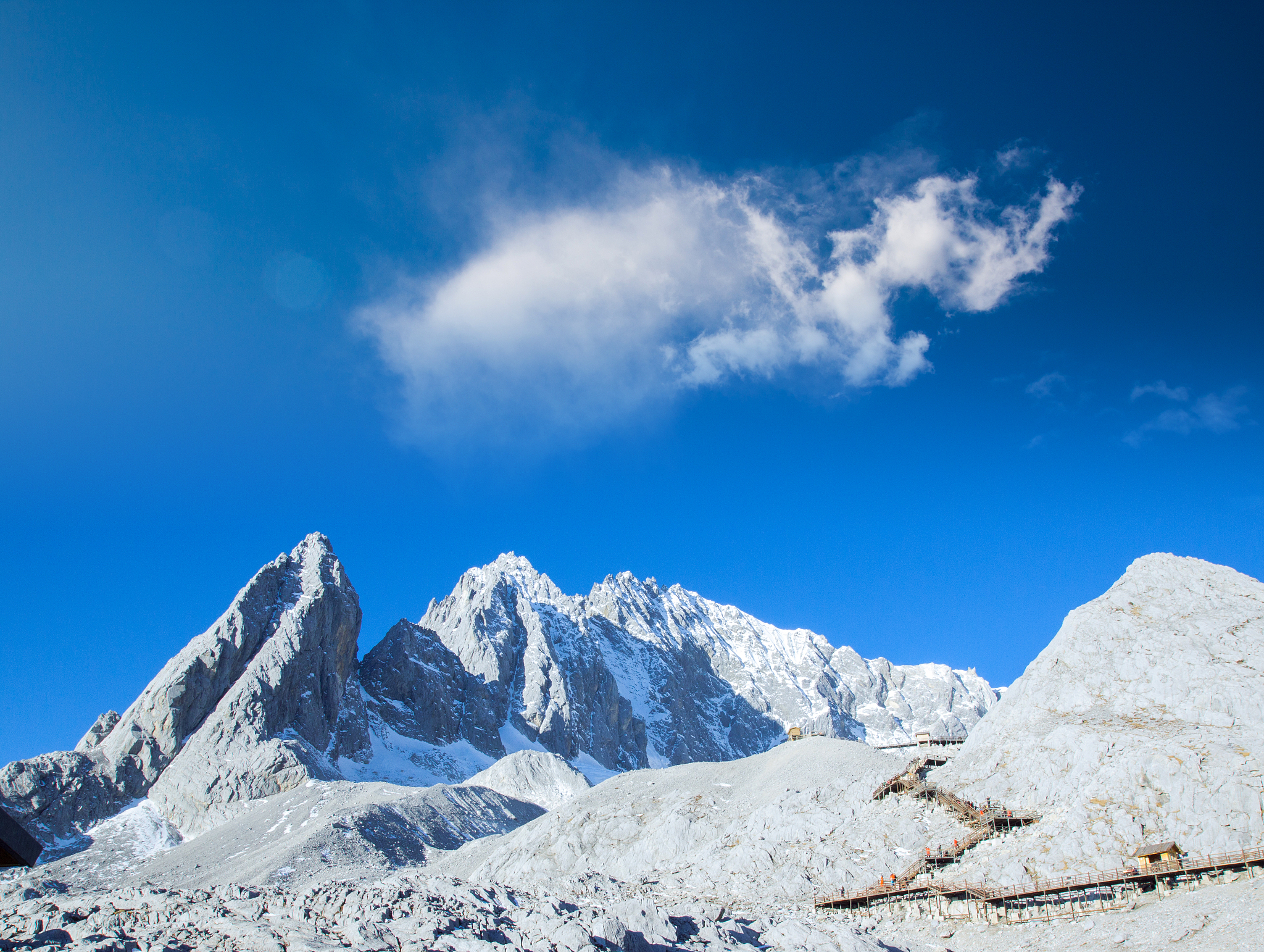 玉龙雪山在云南哪里个城市