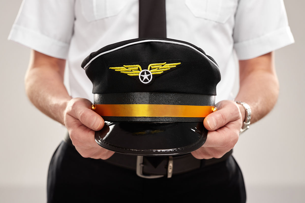 飞行员绩效评估：模拟、团队合作与领导力的研究综述